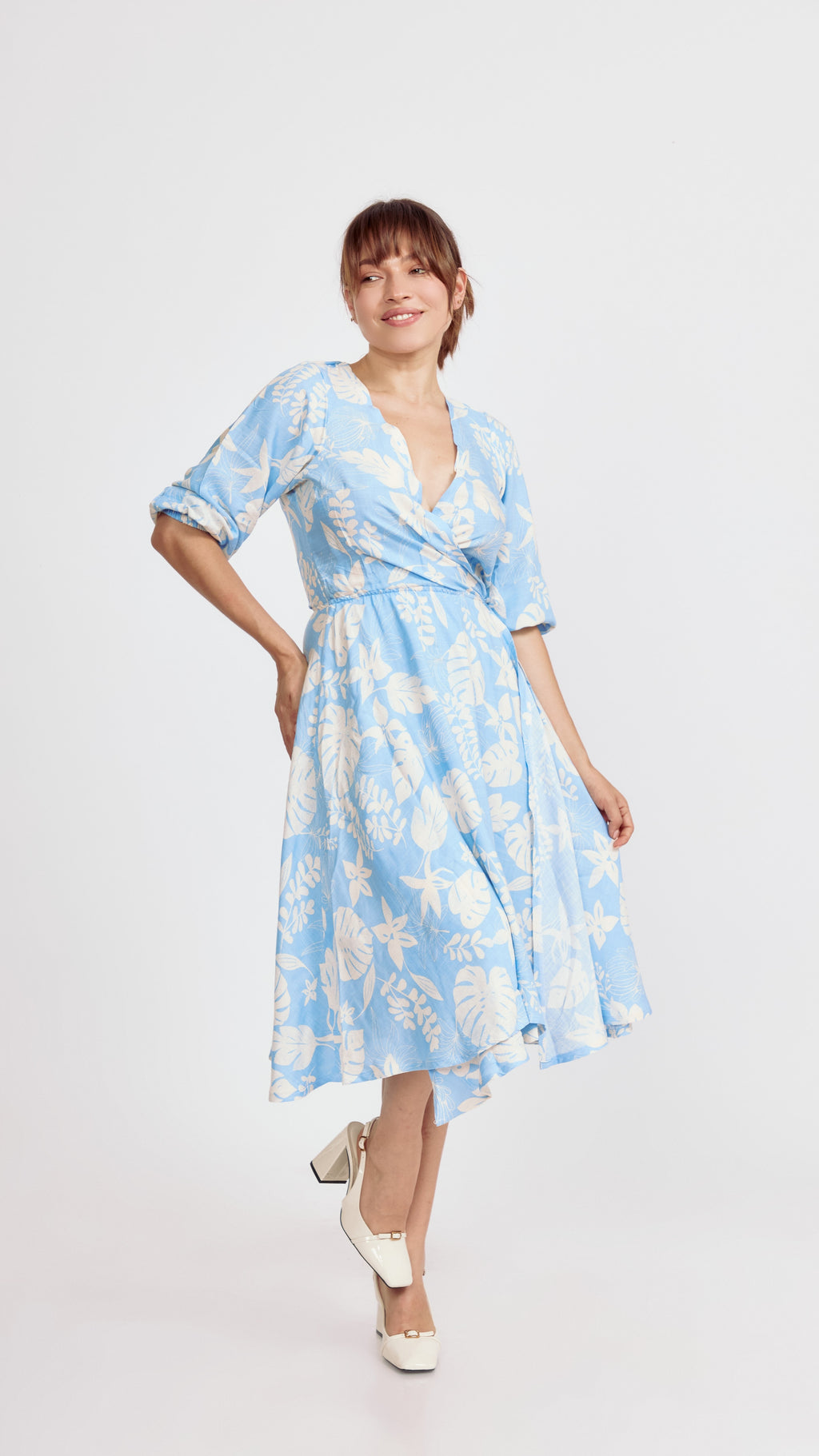 Vestido Envolvente Floral Celeste